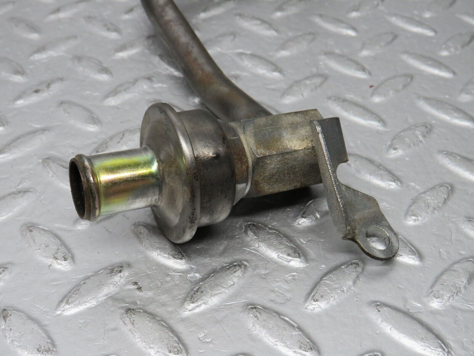 38587 Mercedes-Benz R129 280SL Coupe EGR Valve Pipe 0001407860