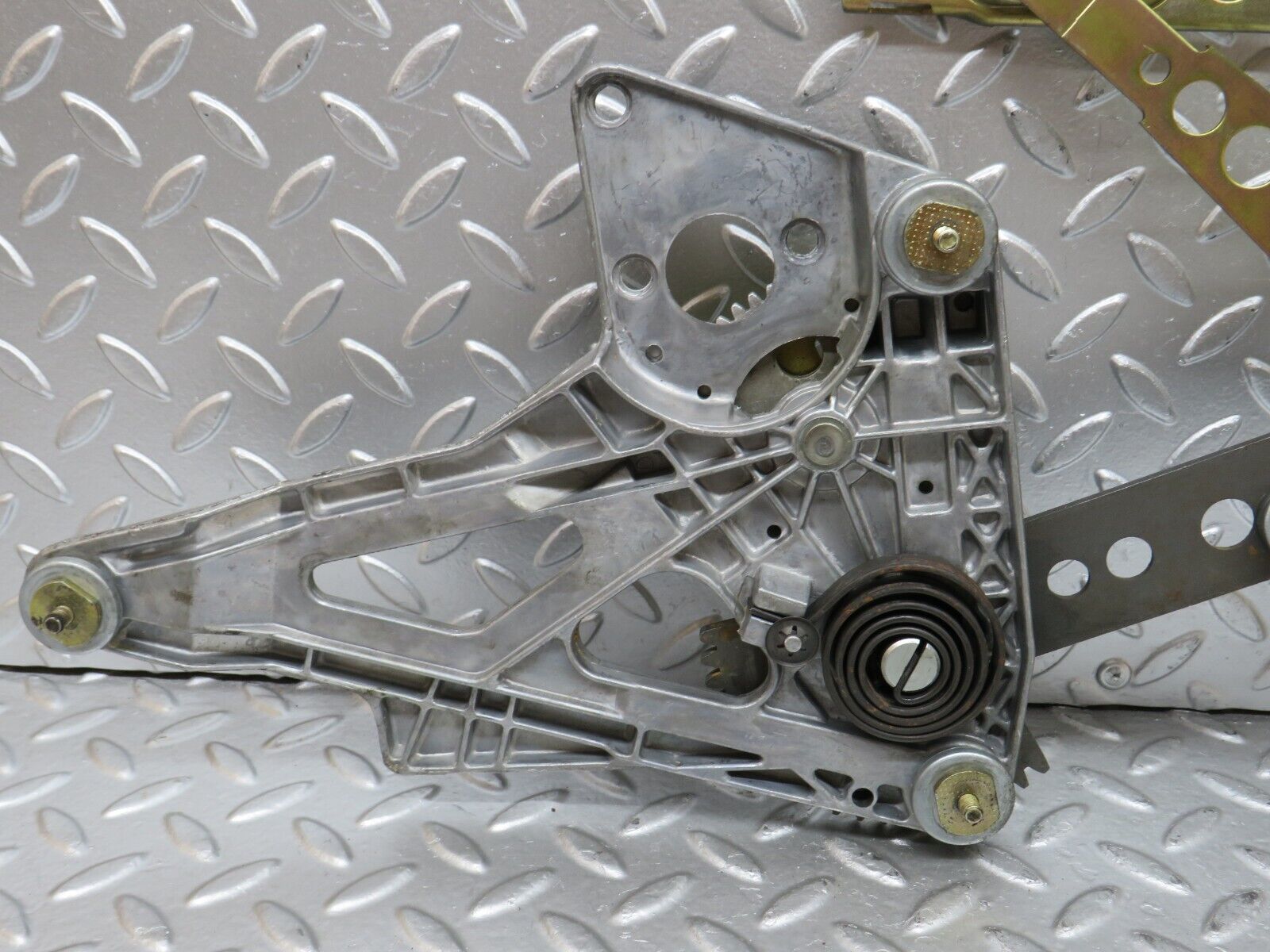 28015 Mercedes-Benz W123 280E Front Right Power Window Regulator 1237202846