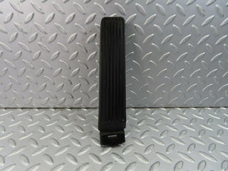 W115 accelerator pedal with rubber used OEM