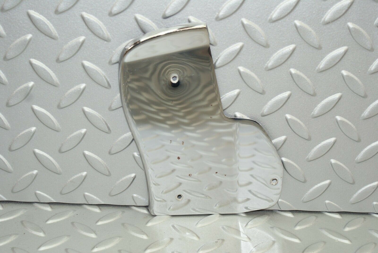 2851 Mercedes-Benz C123 280CE Coupe Right Door Chrome Cover