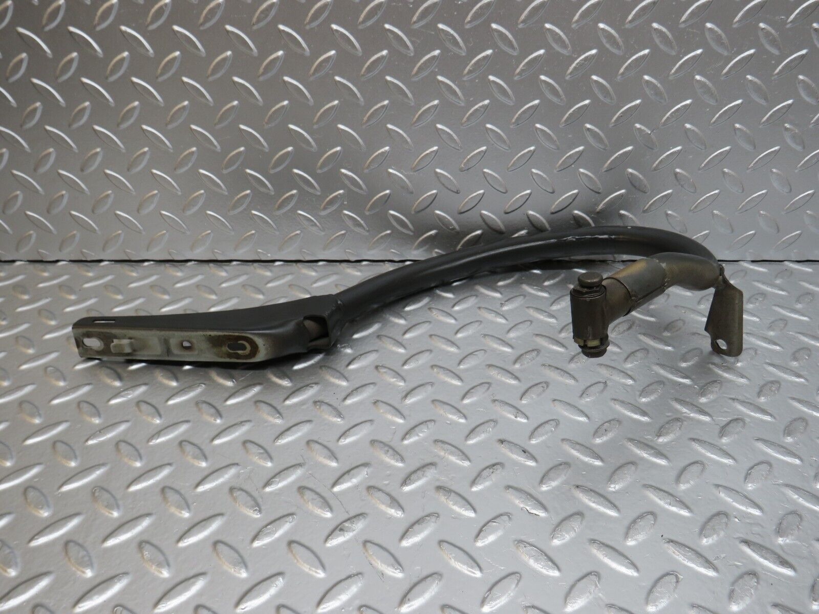 29282 Mercedes-Benz W124 230E Trunk Lid Hinge Right Side