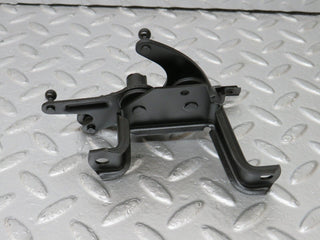 34585 Mercedes-Benz C126 380SEC Coupe Throttle Linkage