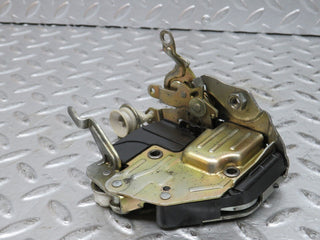 27669 Mercedes-Benz S124 300TE Wagon Front Right Door Lock Mechanism