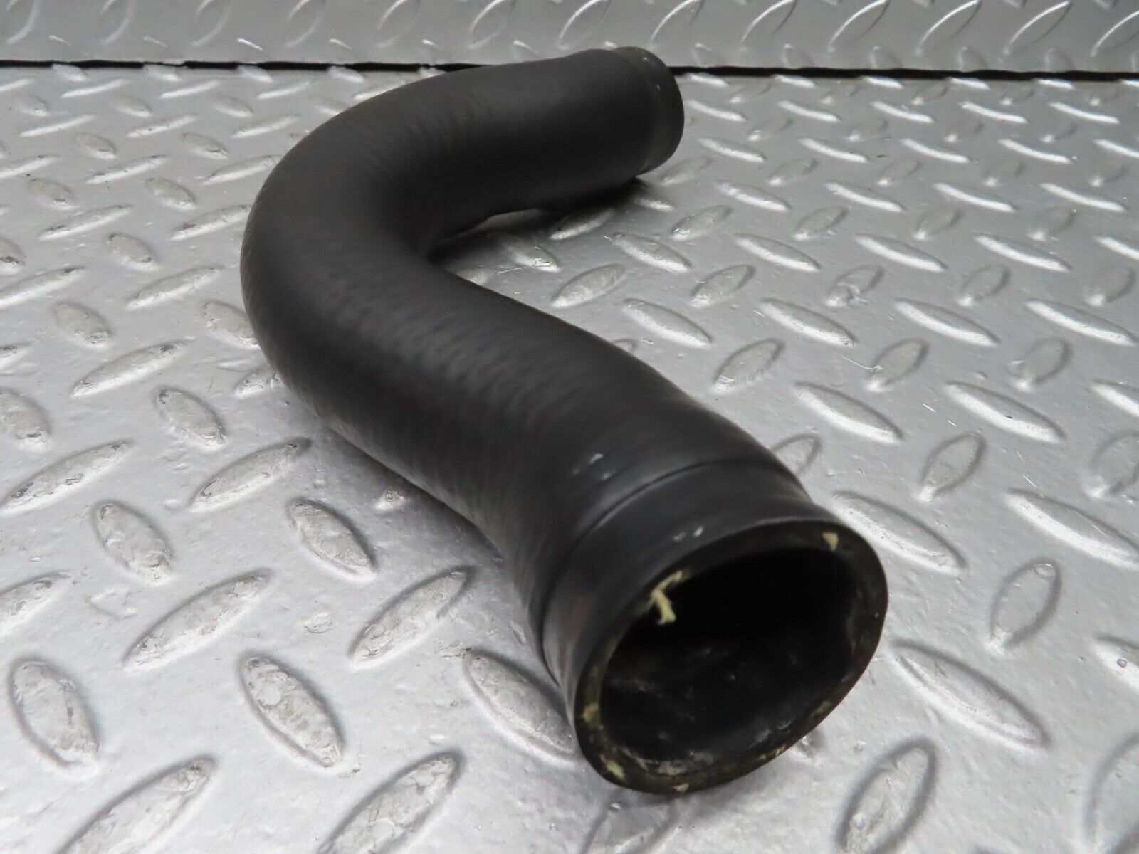 21132 Mercedes-Benz W123 230E Radiator Hose Pipe 1235012382