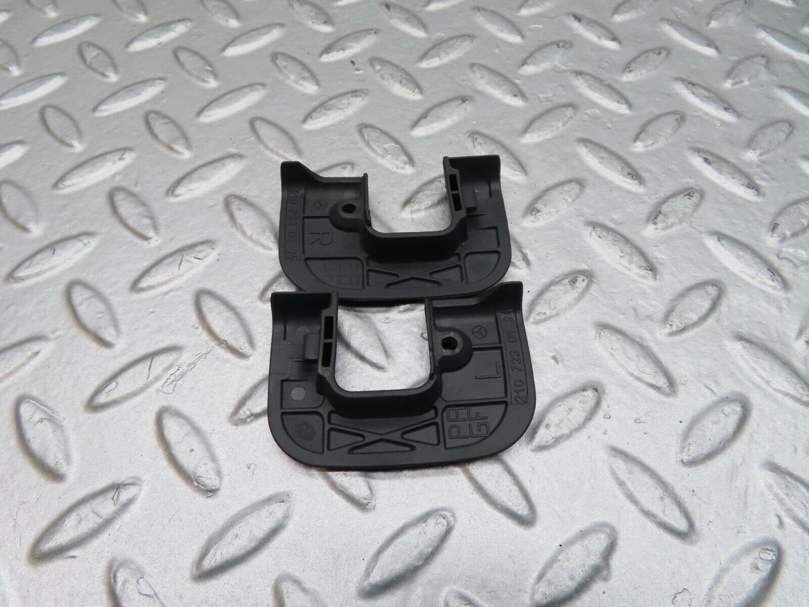 14926 Mercedes-Benz W140 S320 Interior Door Latch Trim Left And Right 2107230224