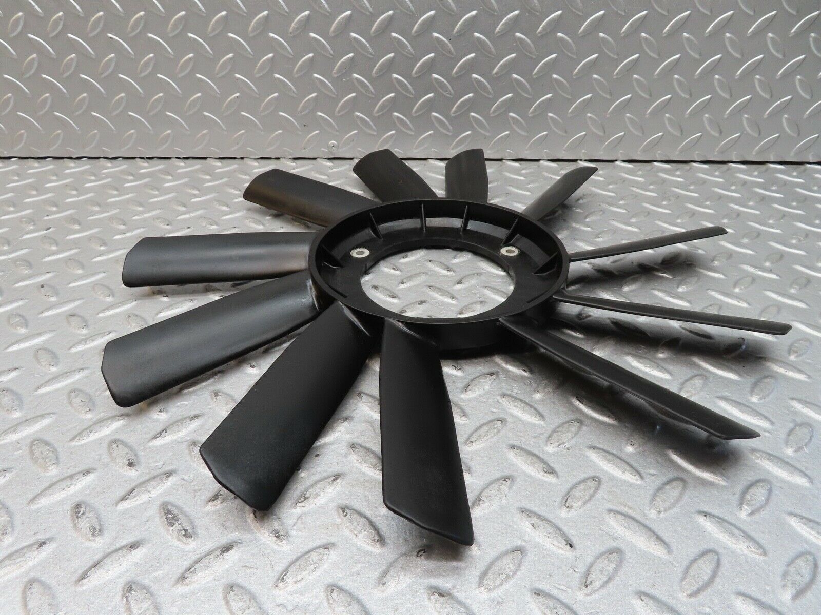 16841 Mercedes-Benz C123 280CE Coupe Engine Cooling Fan 1102000123