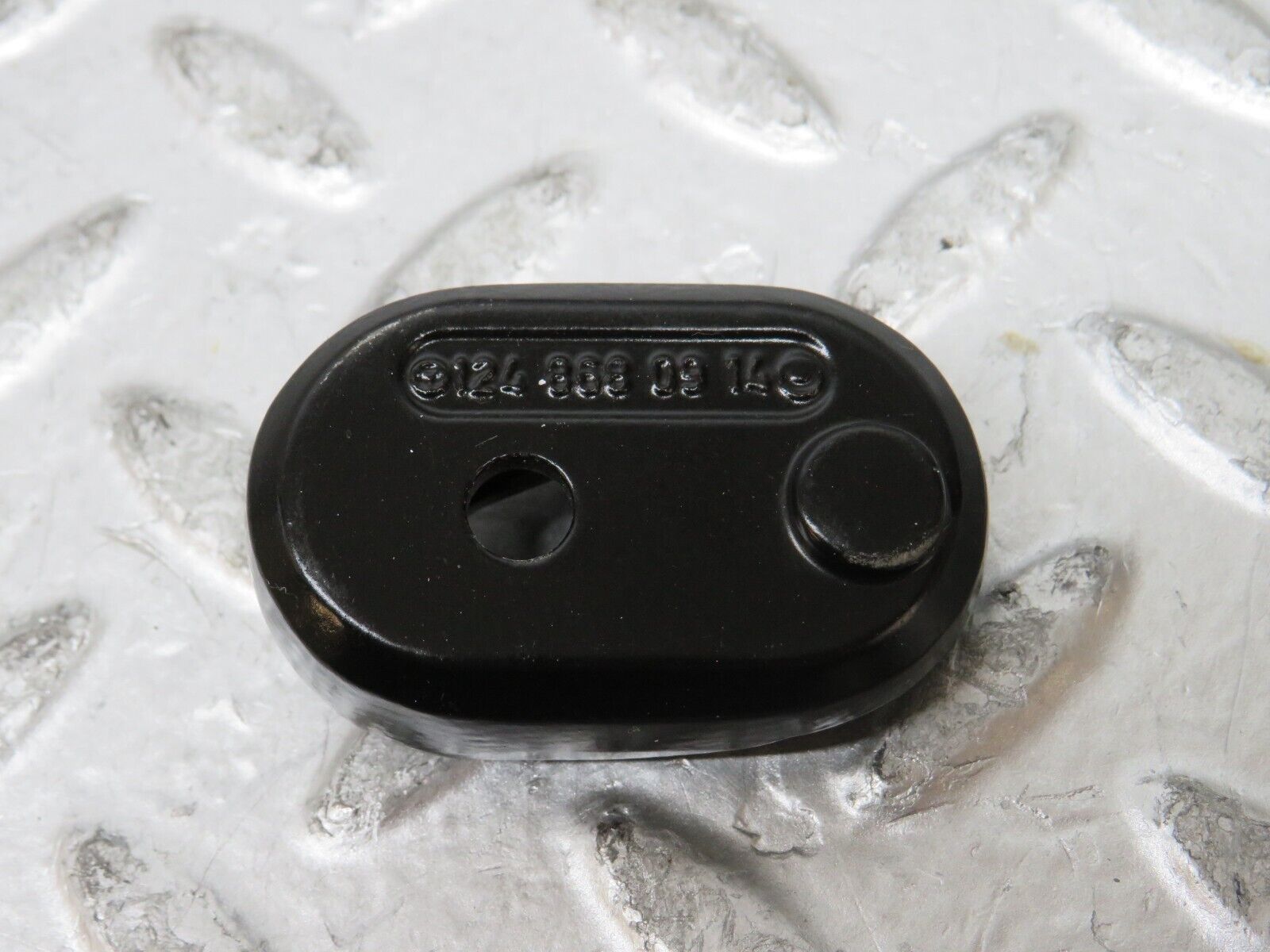 27567 Mercedes-Benz S124 300TE Trunk Cover Holder Set 1248681014 1248680914