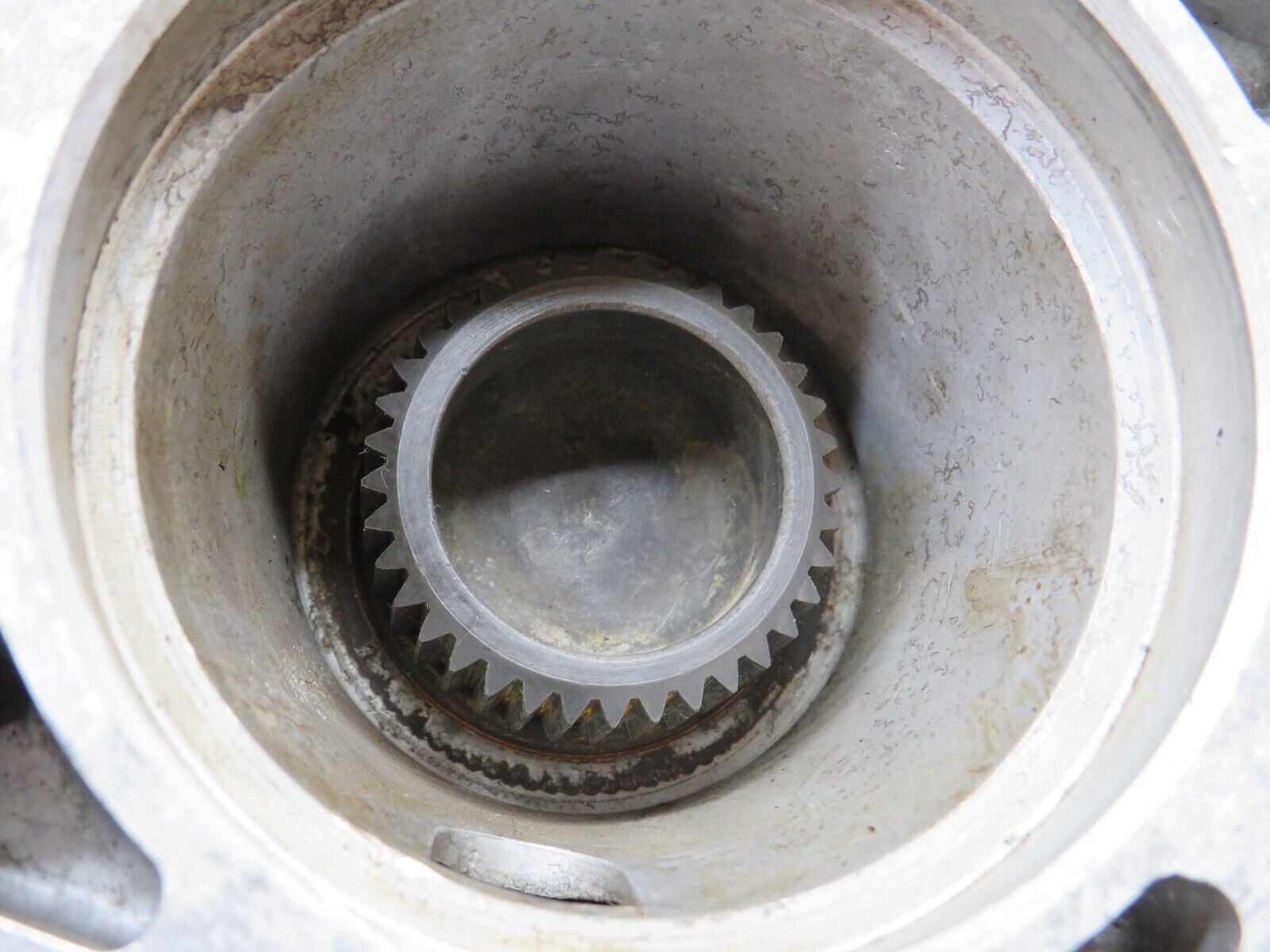 0260 Mercedes-Benz W120 Ponton Timing Gear Case 6360101517