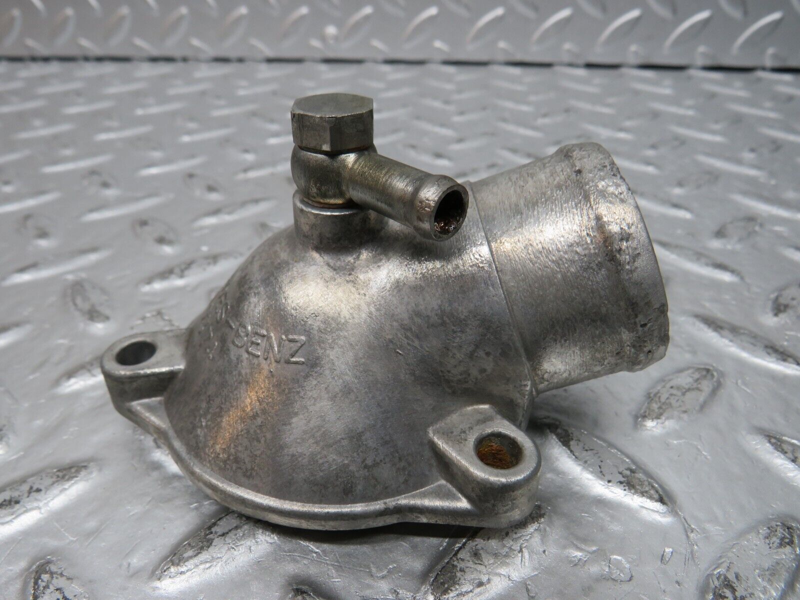 31609 Mercedes-Benz W201 190LE 1.8L Thermostat Housing 1022030374