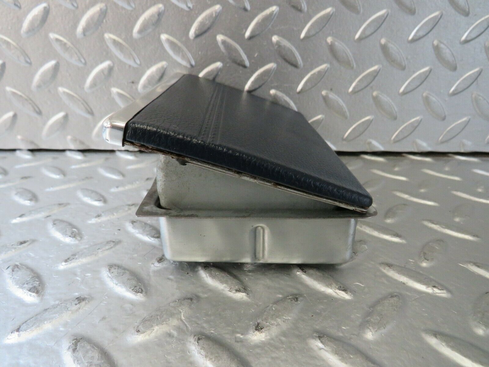 23198 Mercedes-Benz W116 350SE Rear Door Ashtray Blue