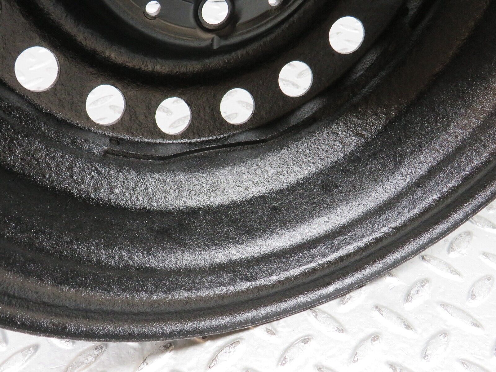 28469 Mercedes-Benz S123 240D Wagon Steel Wheel 6Jx14H2 ET30 5x112 1234001602