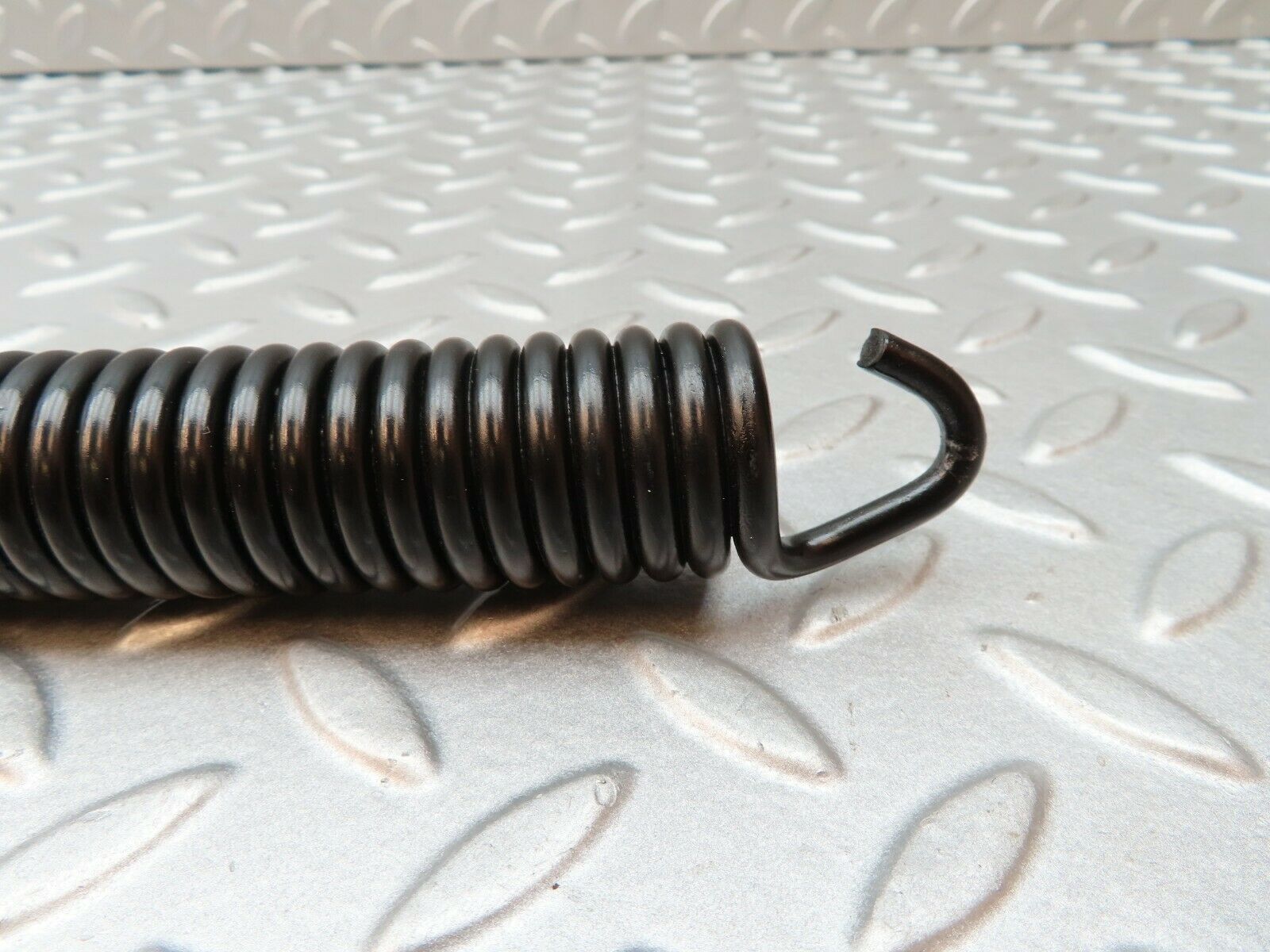 4567 Mercedes-Benz W108 280SE Bonnet Hinge Spring