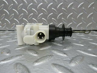 W124 Wagon door lock vacuum actuator front right used OEM
