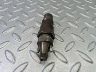 W116 fuel injector used OEM