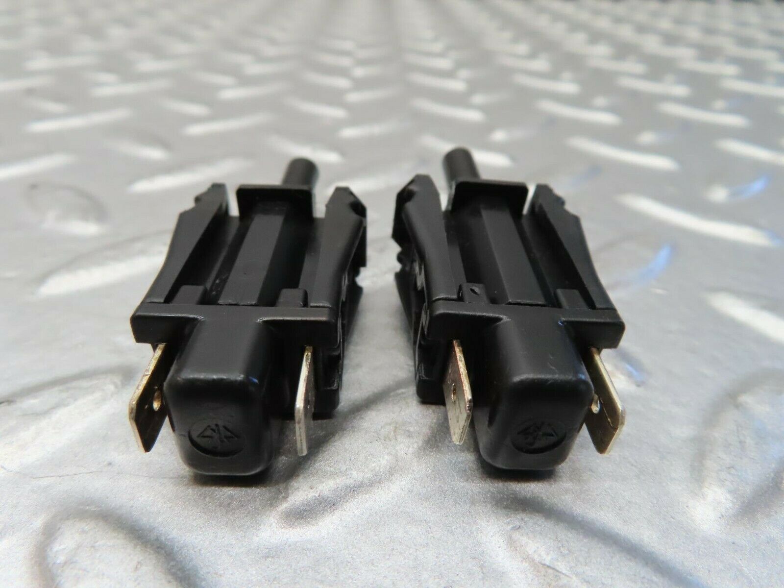 15494 Mercedes-Benz W123 230E Door Contact Switch 0015458714