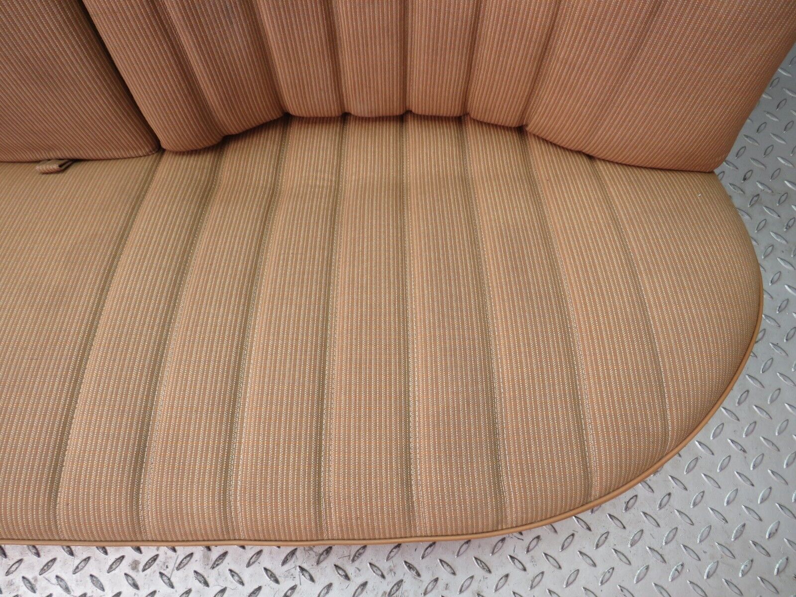 28690 Mercedes-Benz W123 230E Rear Seat Palomino 1239203150 1239202816