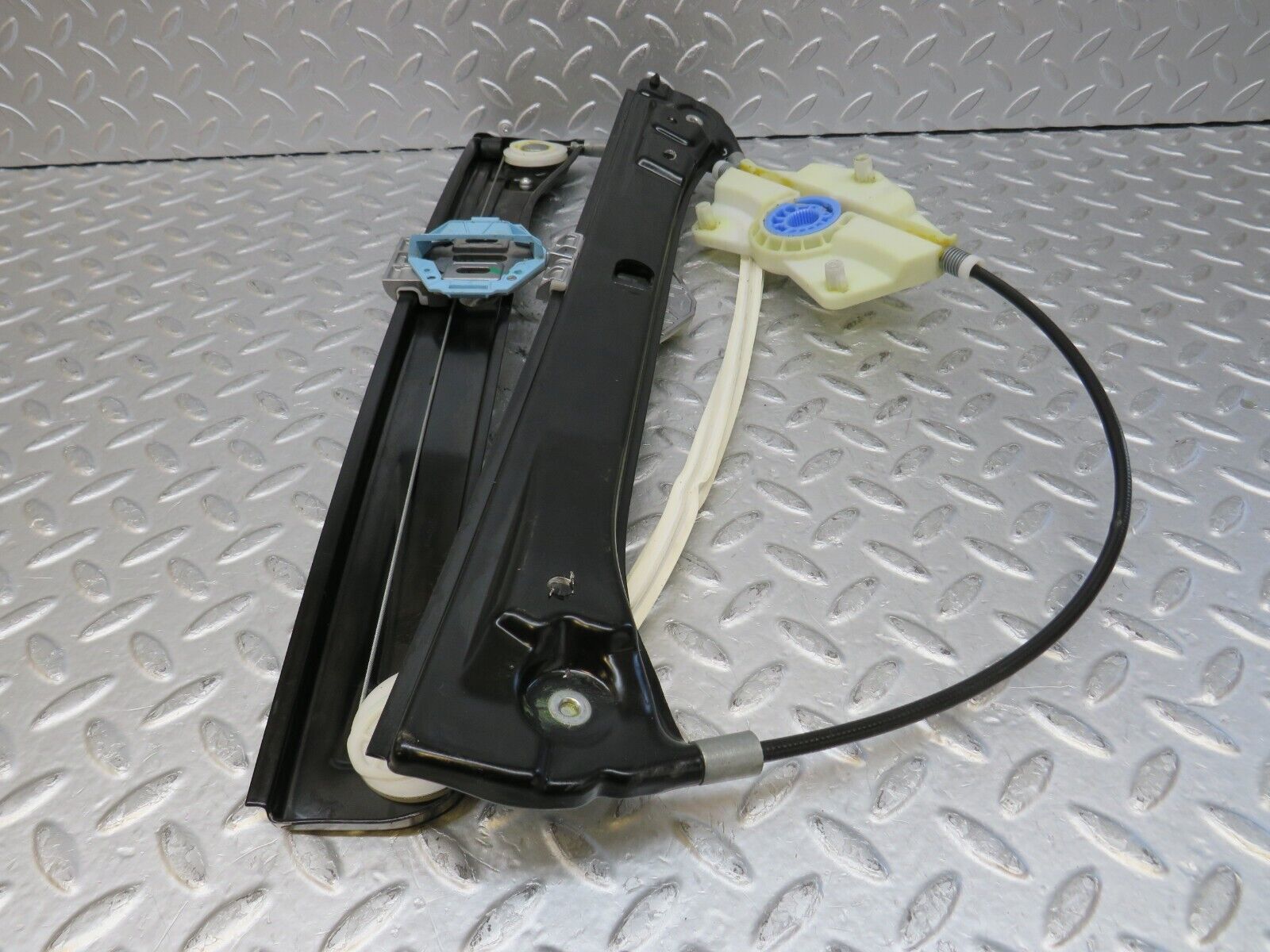35197 Mercedes-Benz W221 Front Right Power Window Regulator