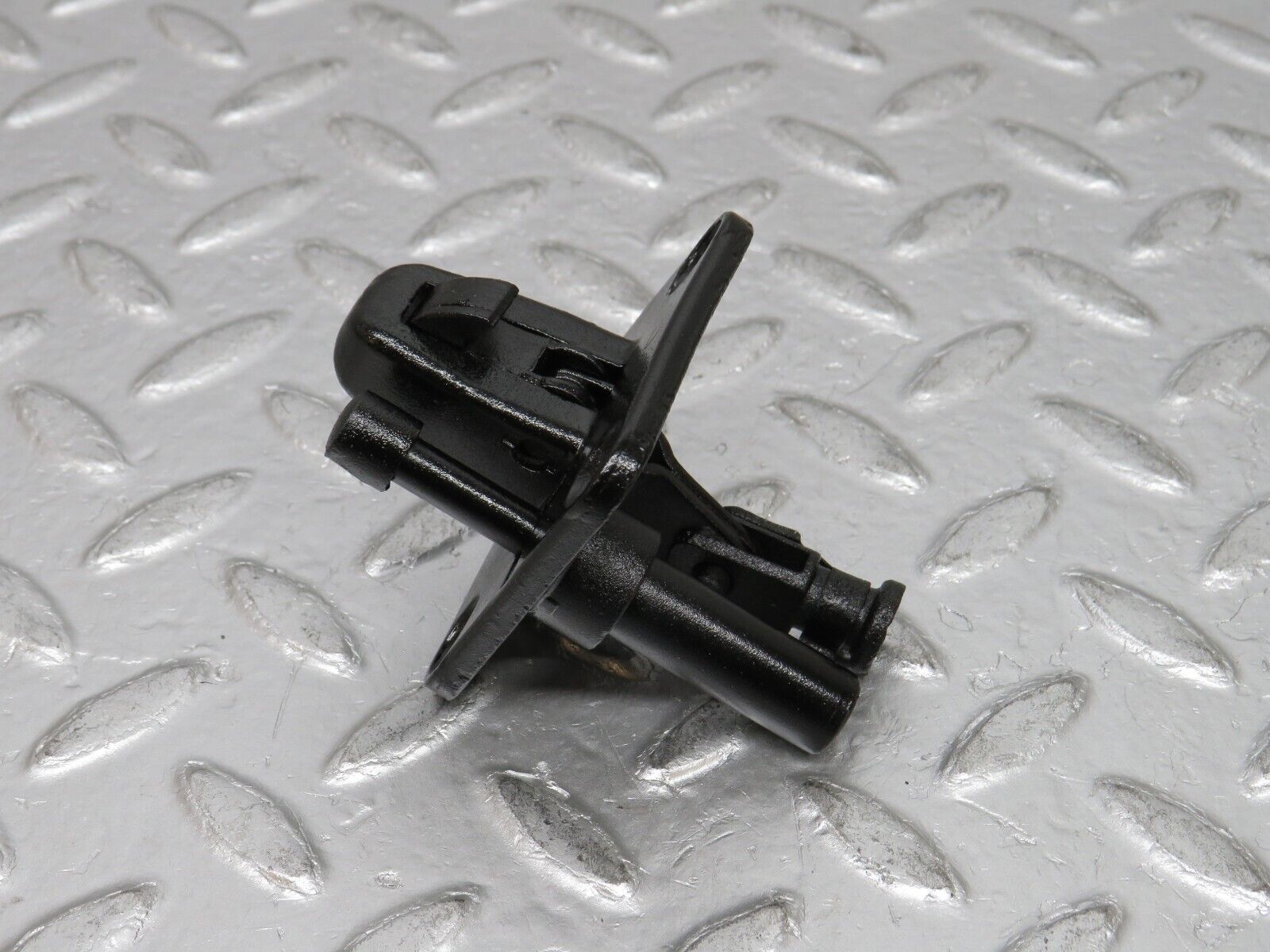 0774 Mercedes-Benz C107 350SLC Coupe Bonnet Lock Catch