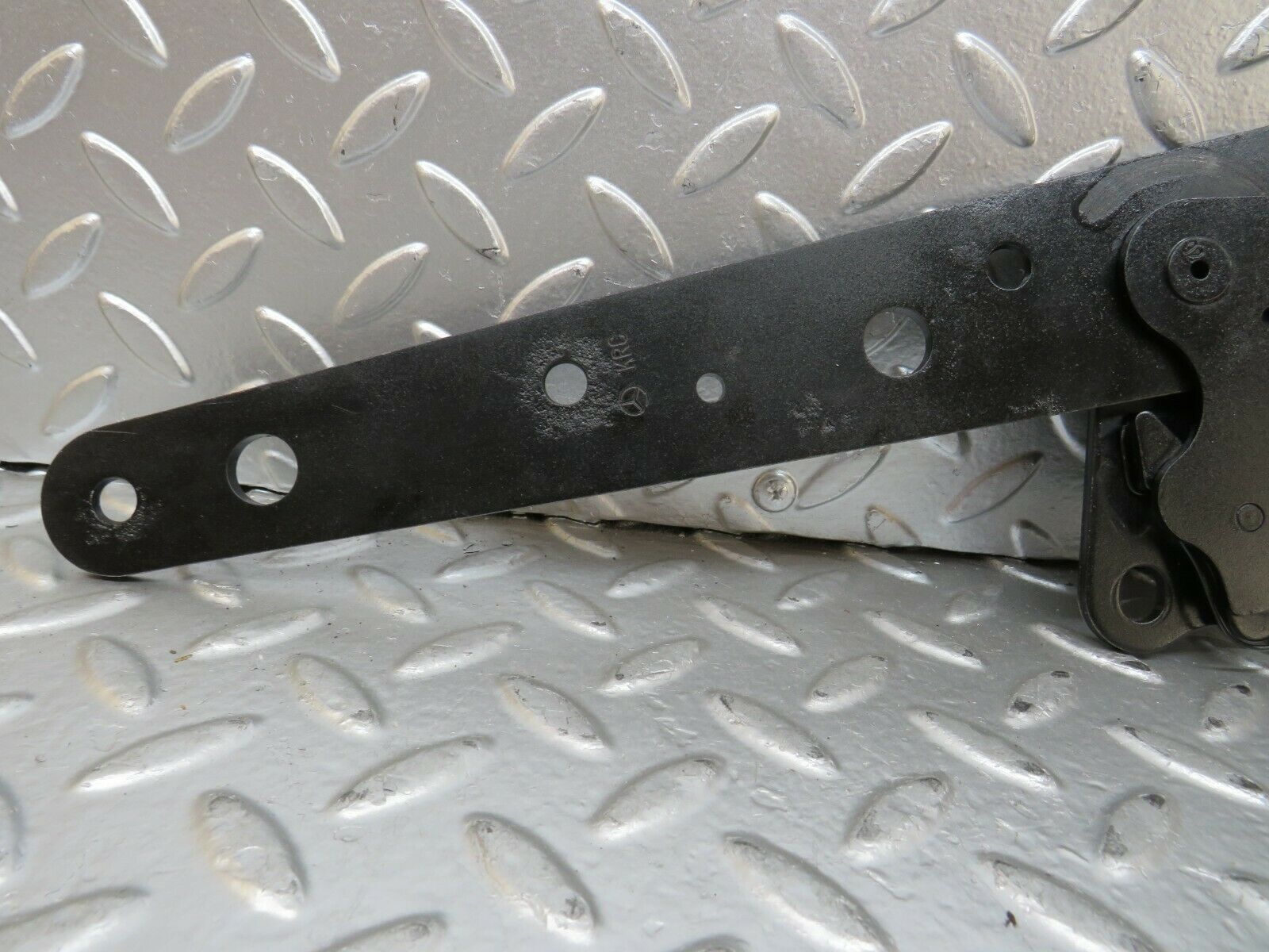 24314 Mercedes-Benz S124 220TE Wagon Rear Seat Hinge Pair