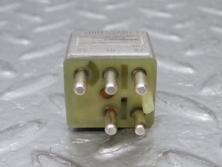 32405 Mercedes-Benz S124 300TE Wagon Multi Purpose Relay 0015420219