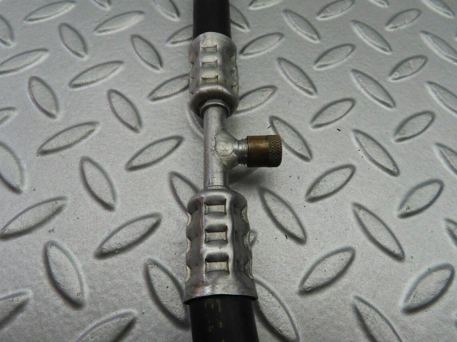 7192 Mercedes-Benz S124 E220 Wagon Air Conditioning Pipe