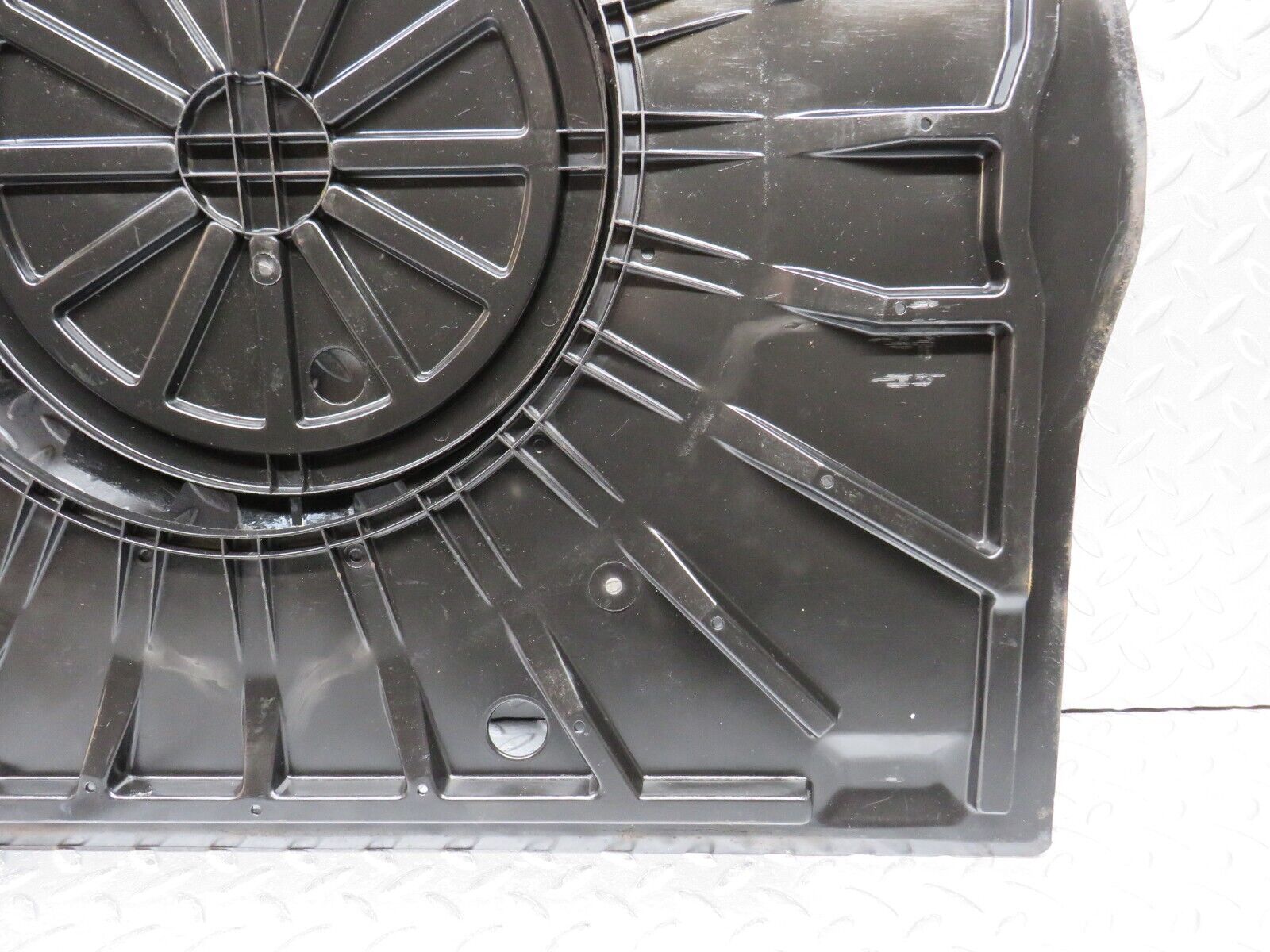 38787 Mercedes-Benz W201 190E 2.6L Boot Trunk Spare Wheel Cover 2016931633 2016930014