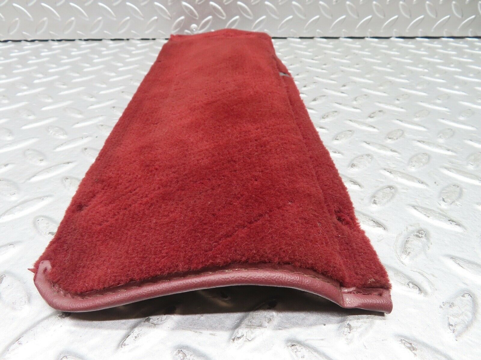 21600 Mercedes-Benz W126 300SE Front Right Door Sill Carpet Burgundy Red