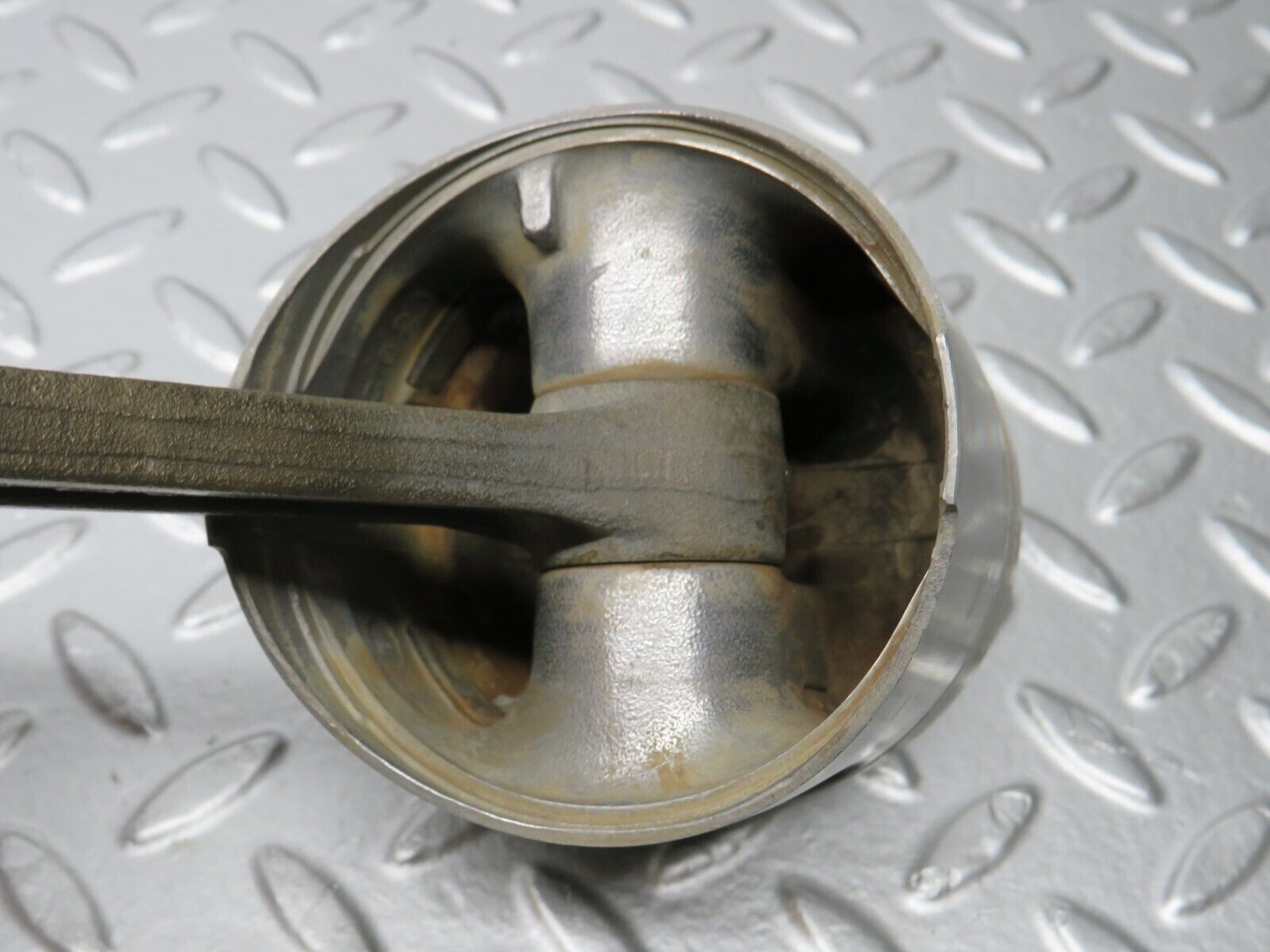 30913 Mercedes-Benz W201 190E 2.0L Piston With Connecting Rod 88.975mm 10203