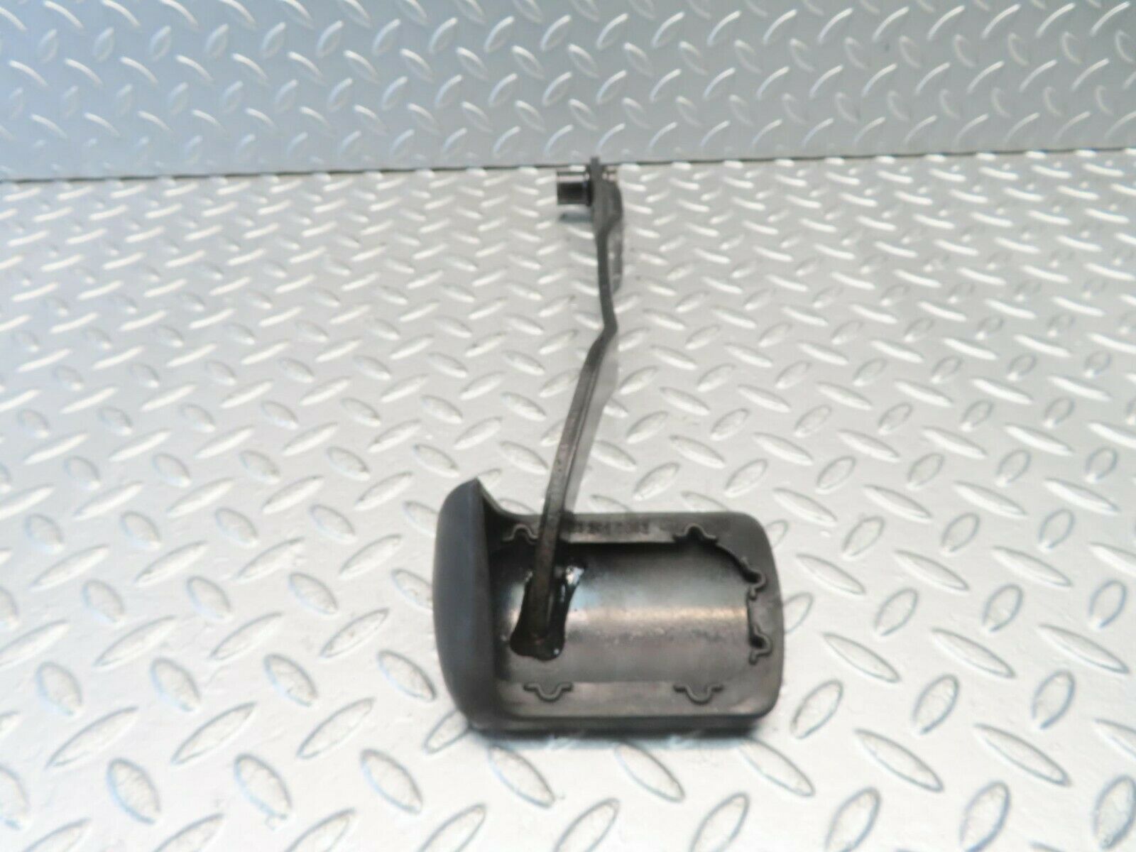 10913 Mercedes-Benz W123 230E Brake Pedal With Rubber