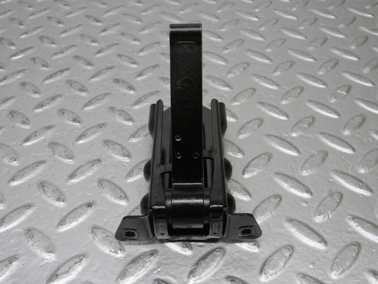 31532 Mercedes-Benz S124 220TE Wagon Door Safety Check Strap