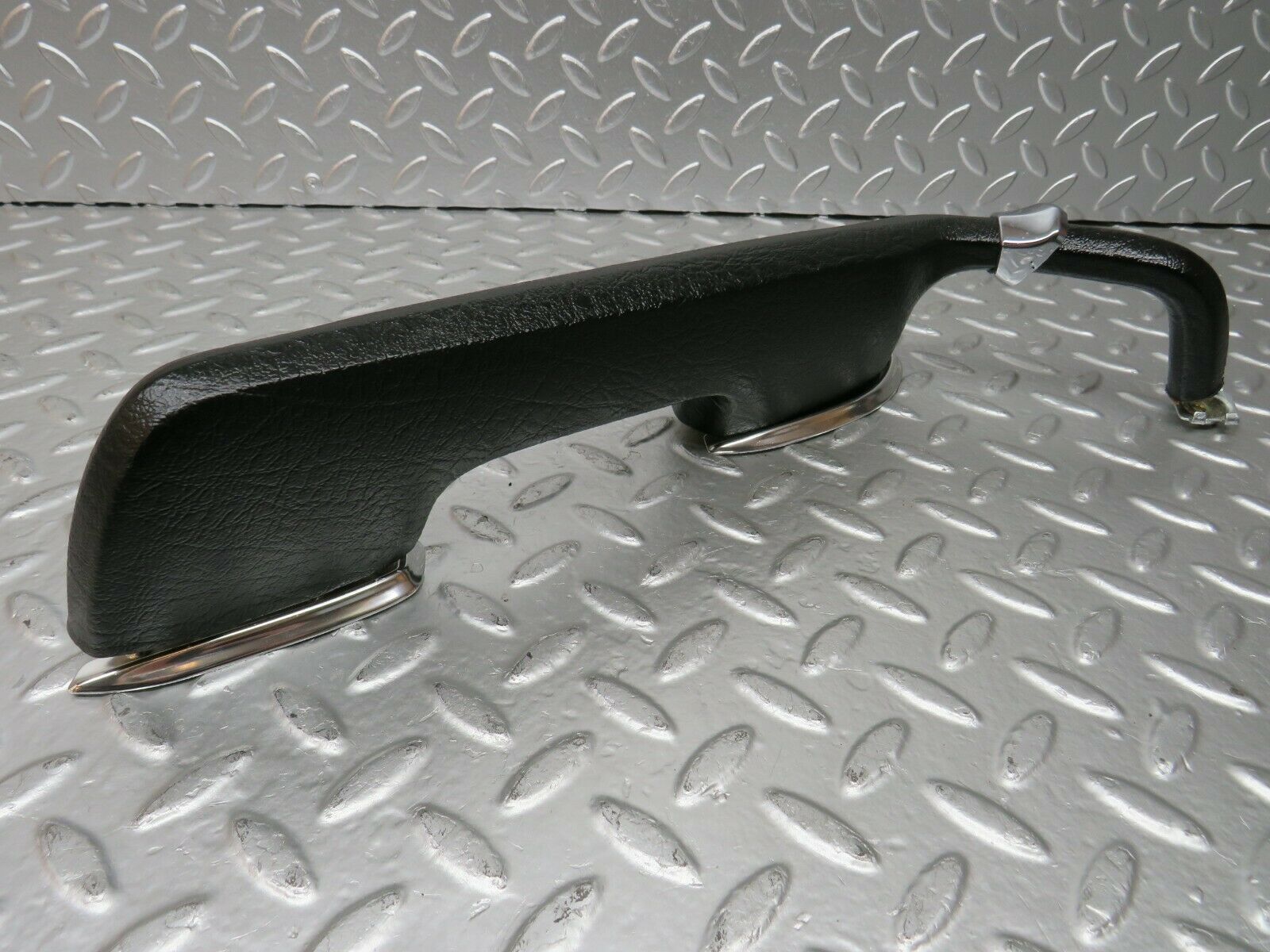 24531 Mercedes-Benz W108 Interior Door Handle Right Black