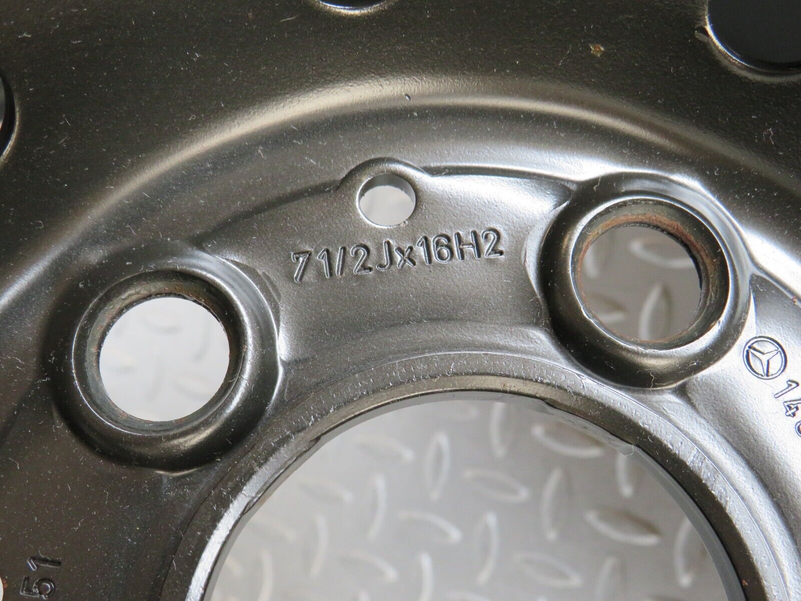 36920 Mercedes-Benz Steel Wheel 7.5Jx16 H2 ET51 1404000802