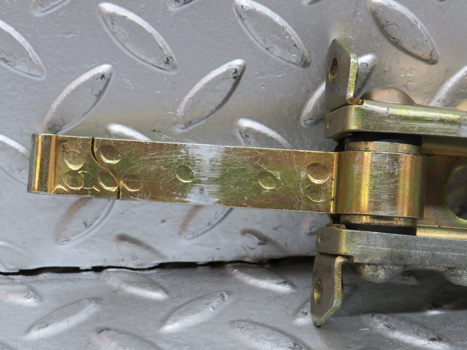 28507 Mercedes-Benz S123 240D Wagon  Door Safety Check Strap