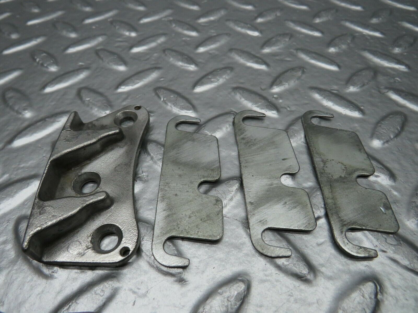 22302 Mercedes-Benz S123 280TE Wagon Tailgate Stop Pair