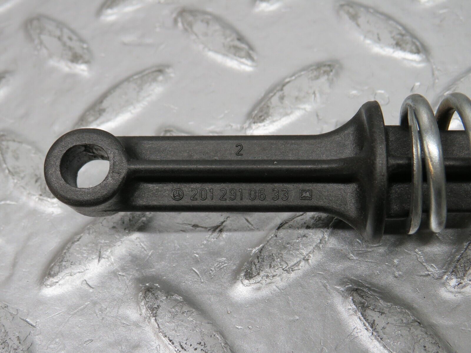 31486 Mercedes-Benz S124 220TE Wagon Clutch Pedal Pushrod 2012910633