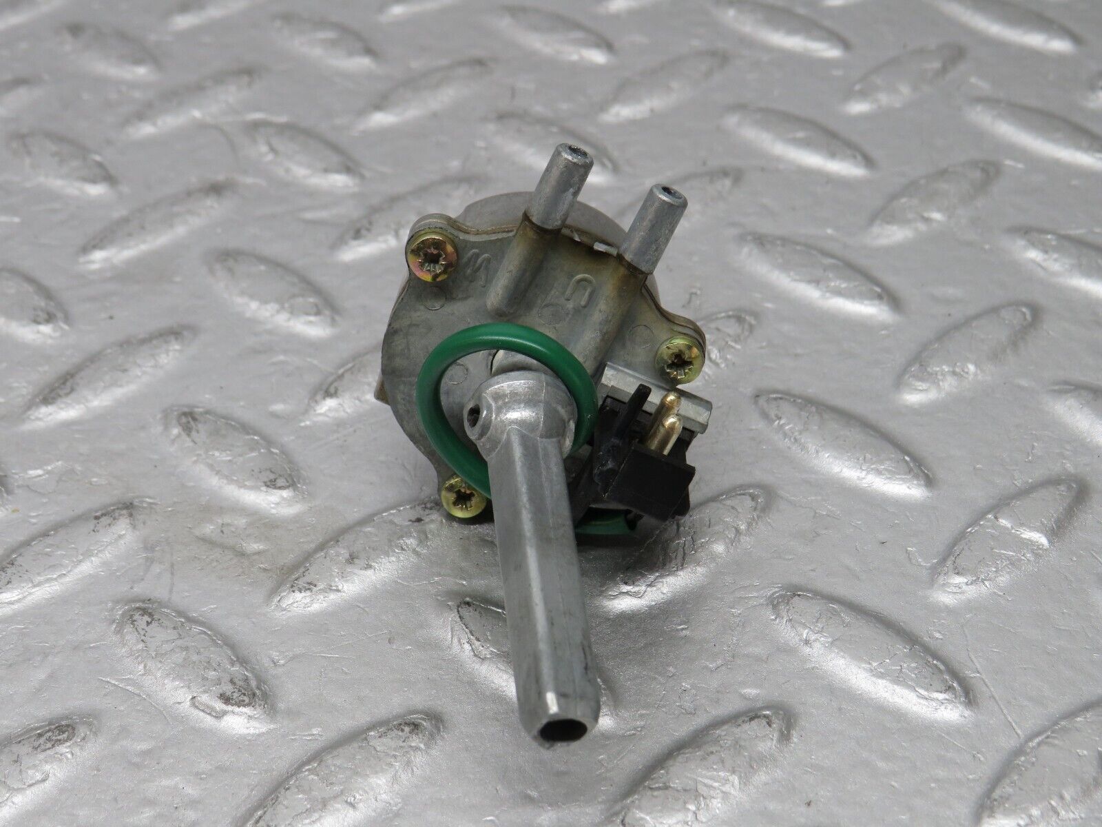 36698 Mercedes-Benz W201 190E 2.0L Heater Control Switch