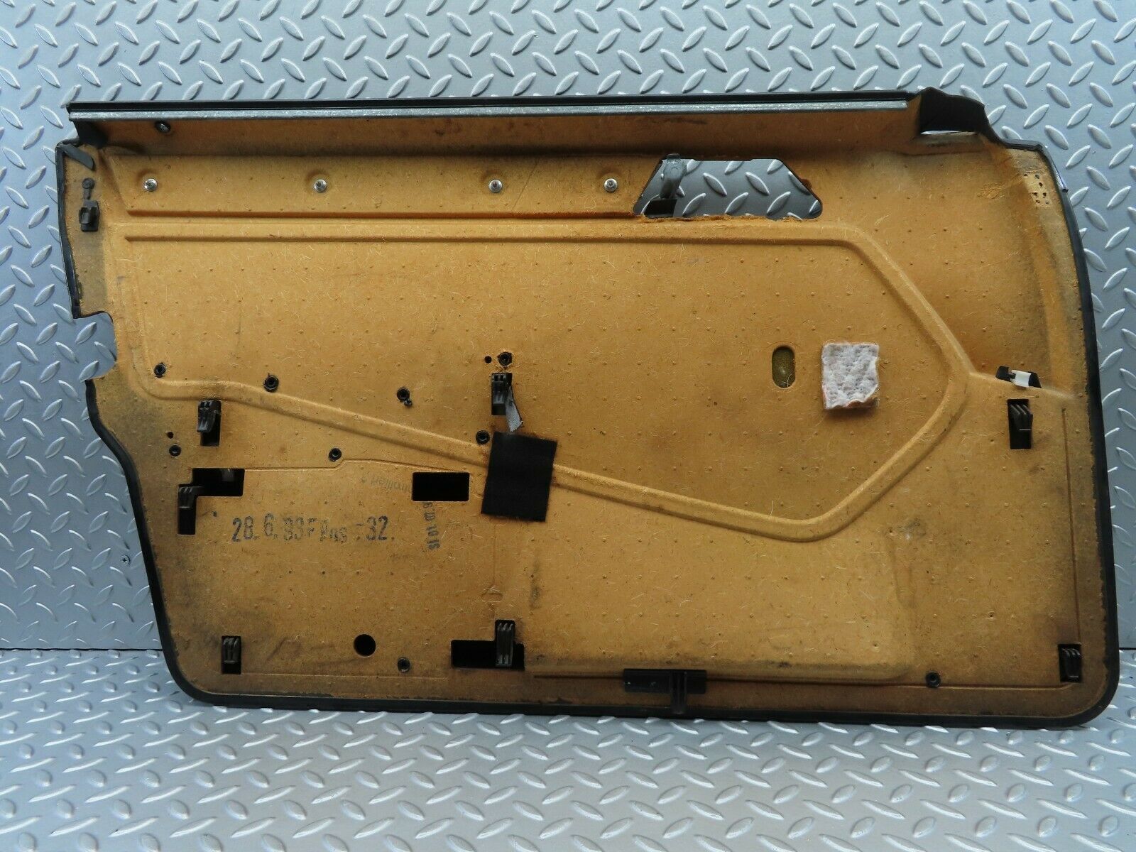 6640 Mercedes-Benz S124 E220 Wagon Front Right Door Card Black