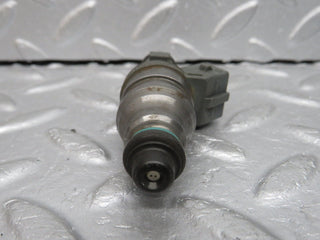 R129 SL fuel injector used OEM