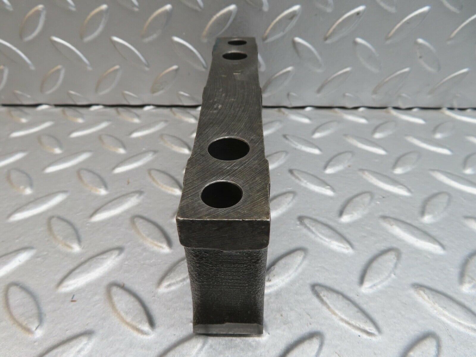 13704 Mercedes-Benz R107 450SL  Crankshaft Bearing Holder Block 1160110312