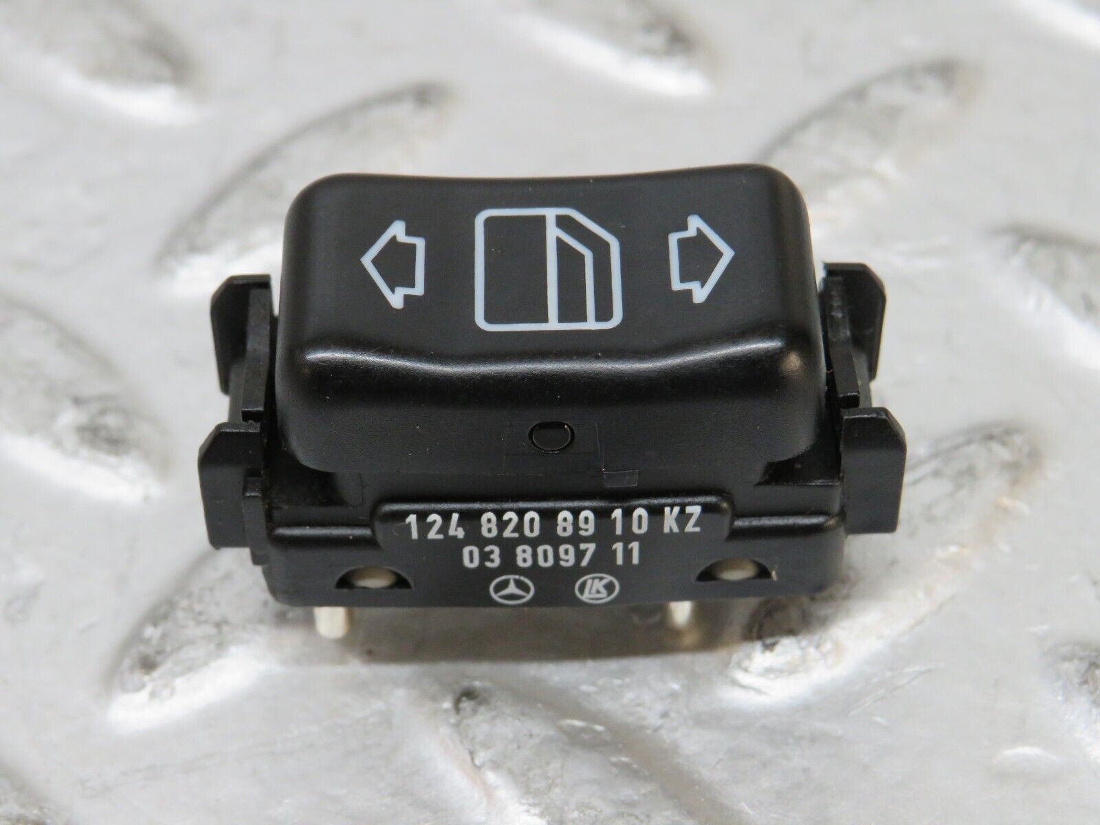 27566 Mercedes-Benz S124 300TE Wagon Left Electric Window Switch 1248208910