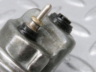 39065 Mercedes-Benz W201 190E 2.6L Oil Pressure Sensor 0065429416