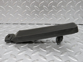 32597 Mercedes-Benz S124 300TE Wagon Accelerator Pedal With Rubber 1233010082