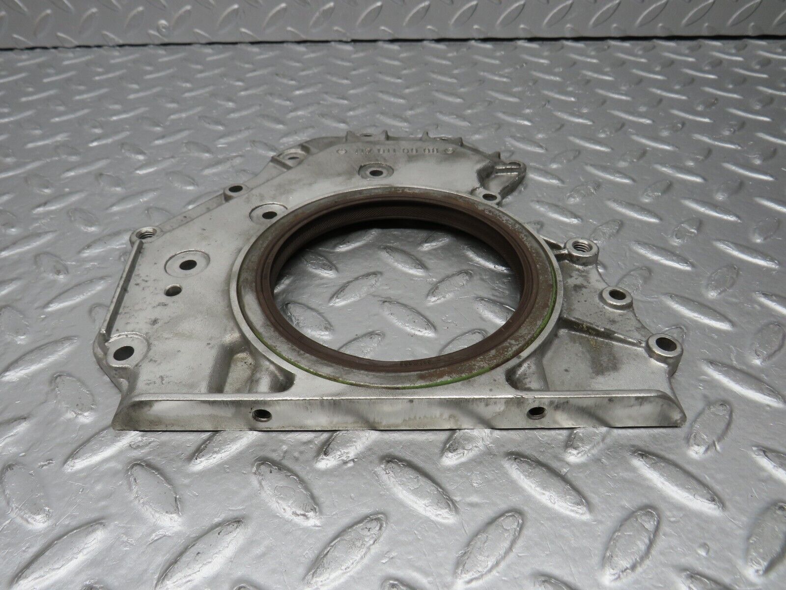 39154 Mercedes-Benz R107 500SL Crankshaft Rear Sealing Cover 1170110008