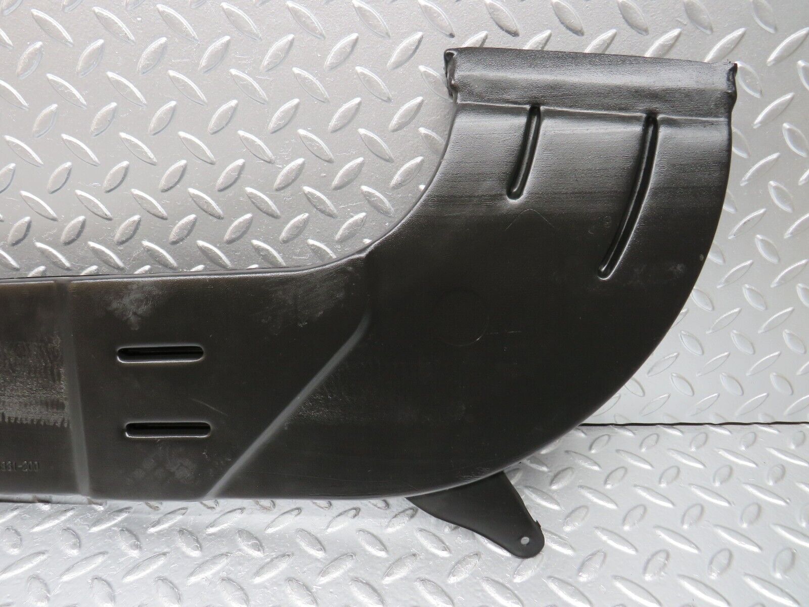 30725 Mercedes-Benz W201 190E 2.0L Dashboard Duct 2018310346
