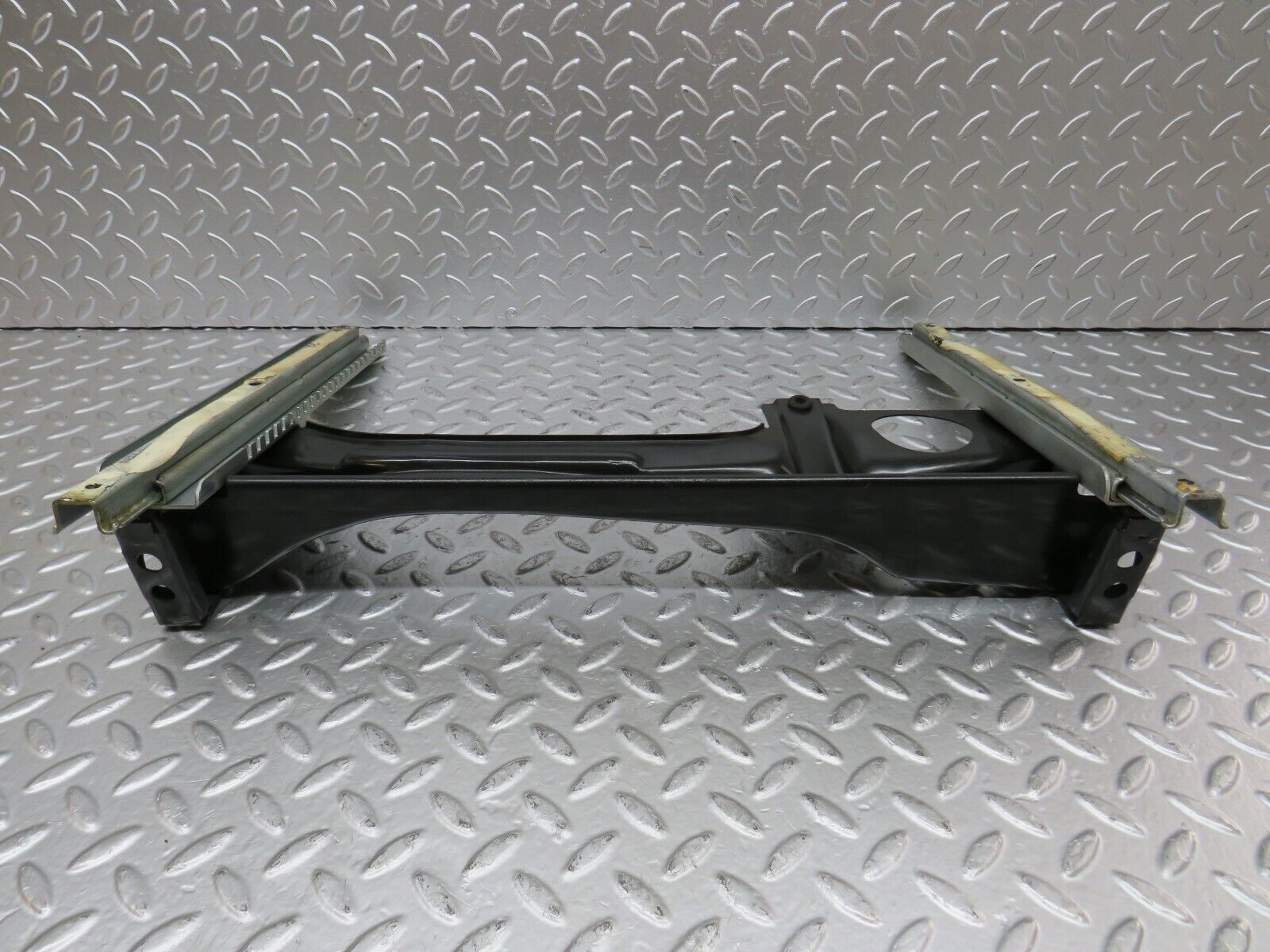 26339 Mercedes-Benz W116 450SE Front Right Seat Sliding Mechanism