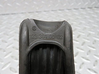 29086 Mercedes-Benz C124 320CE Coupe Accelerator Pedal With Rubber 1233010082