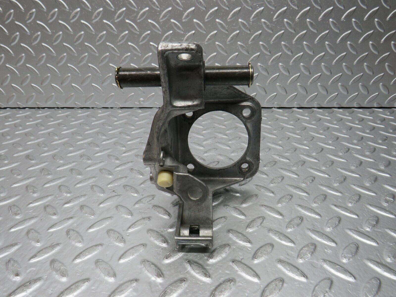 30668 Mercedes-Benz W201 190E 2.0L Brake Pedal Bracket 2012902219