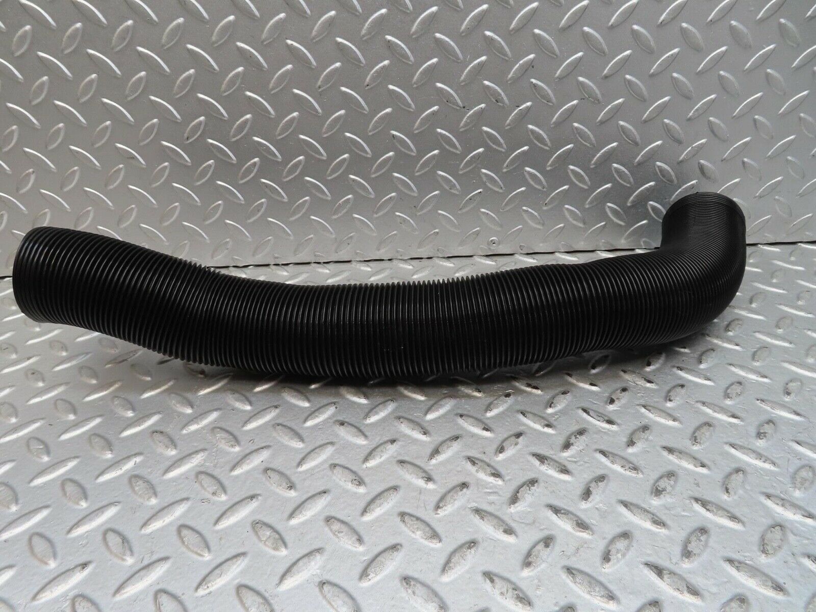 15827 Mercedes-Benz W123 280E Dash Air Vent Pipe Right Side