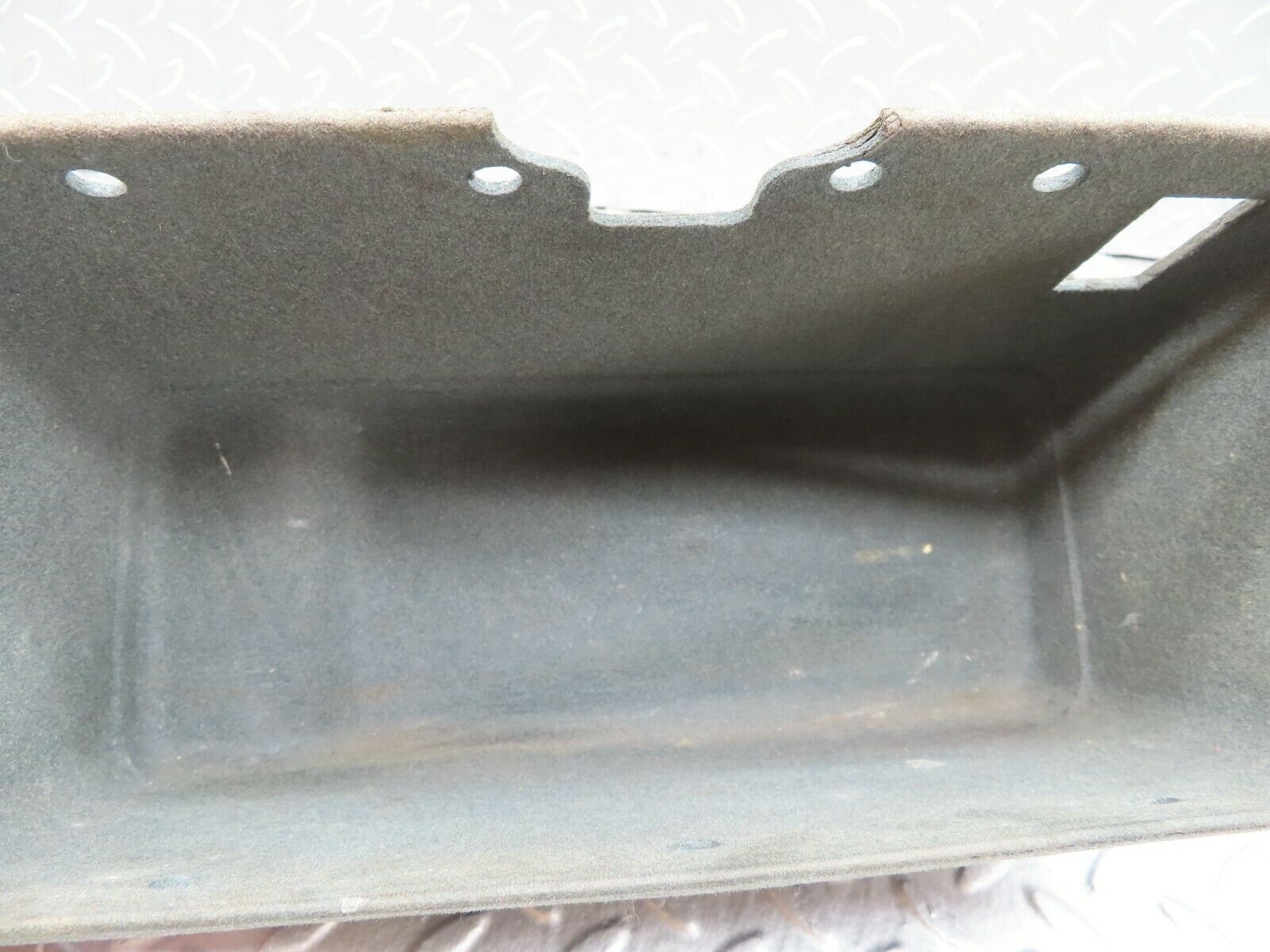 17962 Mercedes-Benz W123 200 Glove Box