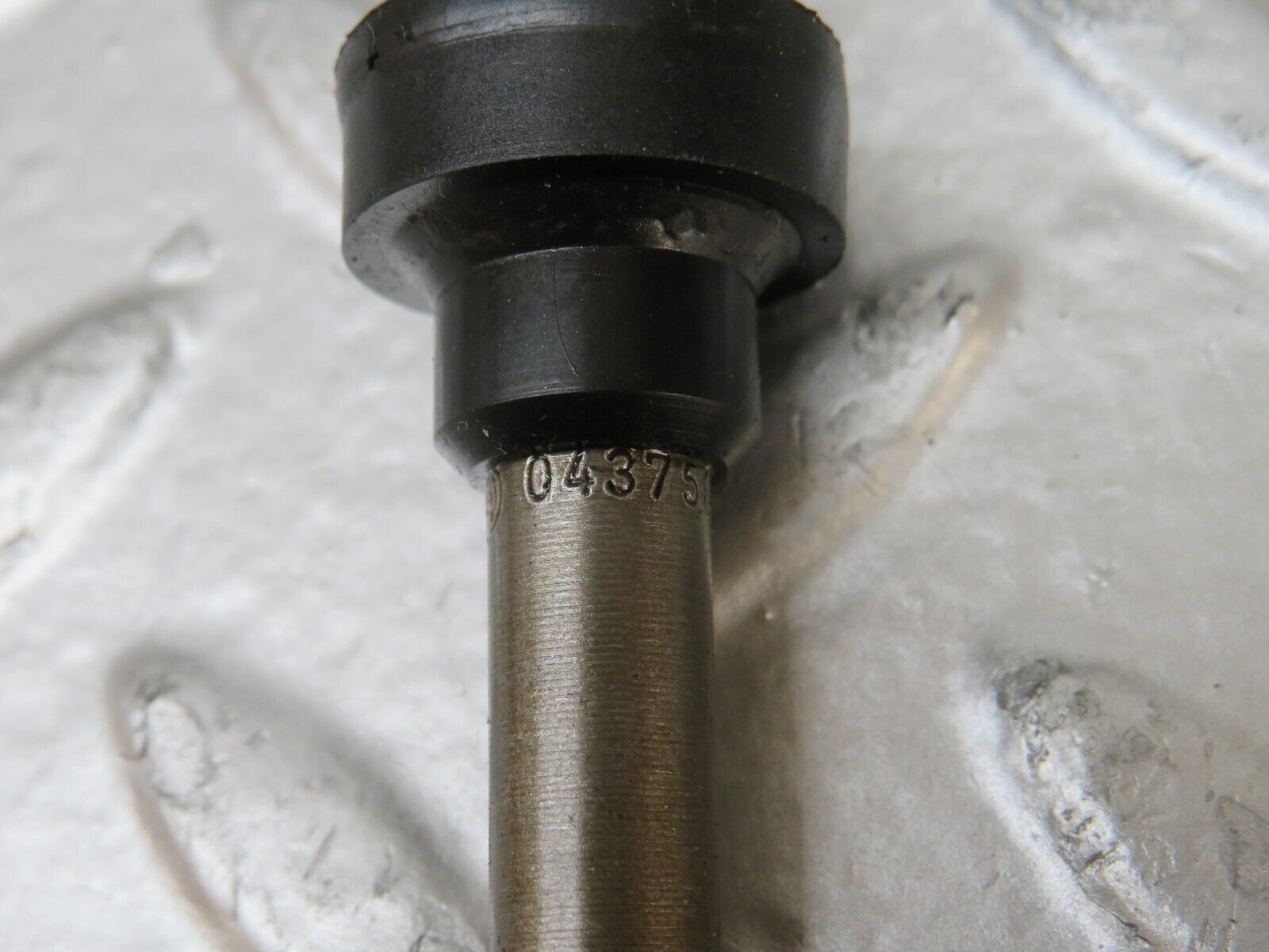 26251 Mercedes-Benz W116 450SE Fuel Injector Bosch 0437502010